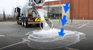 TopMix, l’asfalto super drenante ideato da una azienda inglese, la sicurezza della guida sul bagnato (Video)