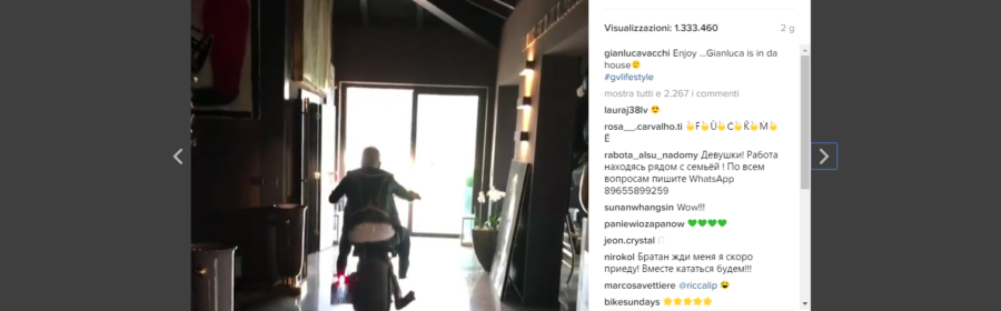 “Gianluca is in da house” Vacchi entra in casa con la sua springer, tutto regolare