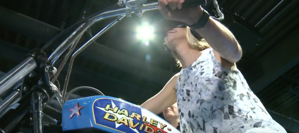 Nel nuovo museo dedicato a Evel Knievel di Topeka si può provare il brivido di un salto in sella ad una Harley Davidson